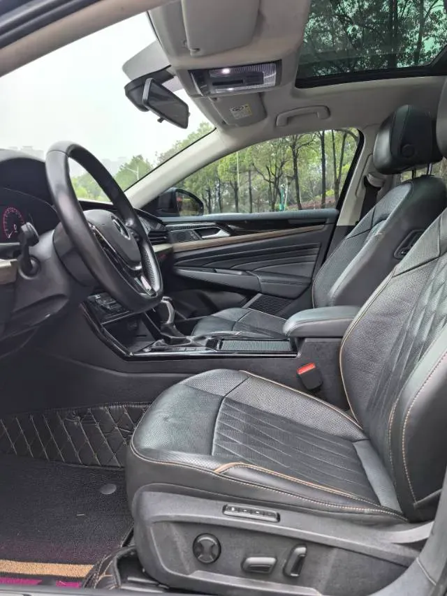 2021 Volkswagen Passat 2.0T 186HP L4 7DCT,autocango,china used car exporter,china ev exporter,chinese used car exporter,chinese used ev exporter