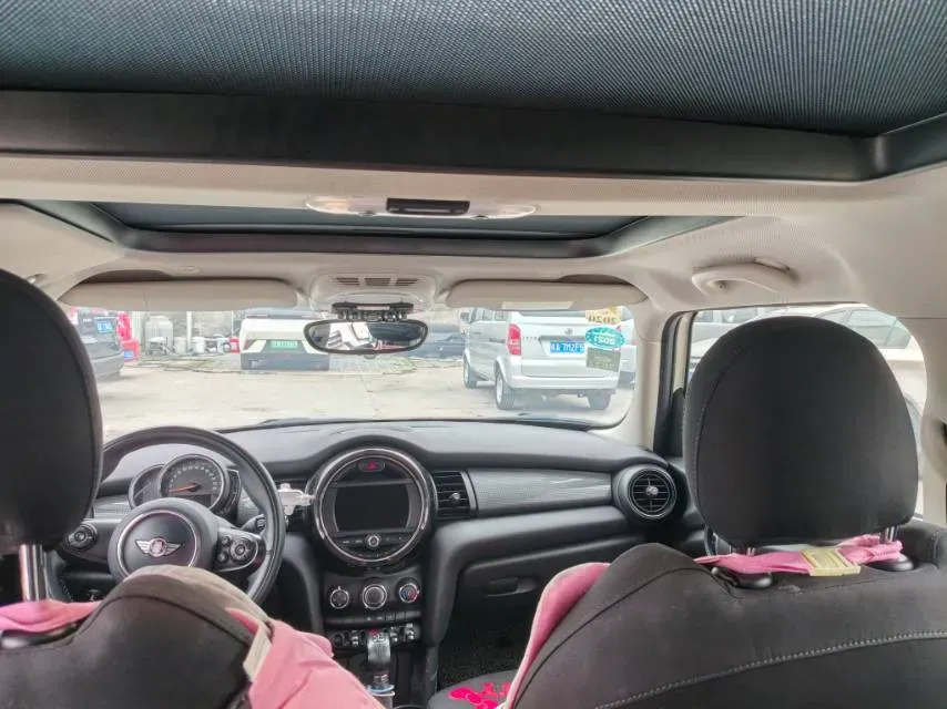 2016 MINI MINI 1.5T 136HP L3 6AT,autocango,china used car exporter,china ev exporter,chinese used car exporter,chinese used ev exporter