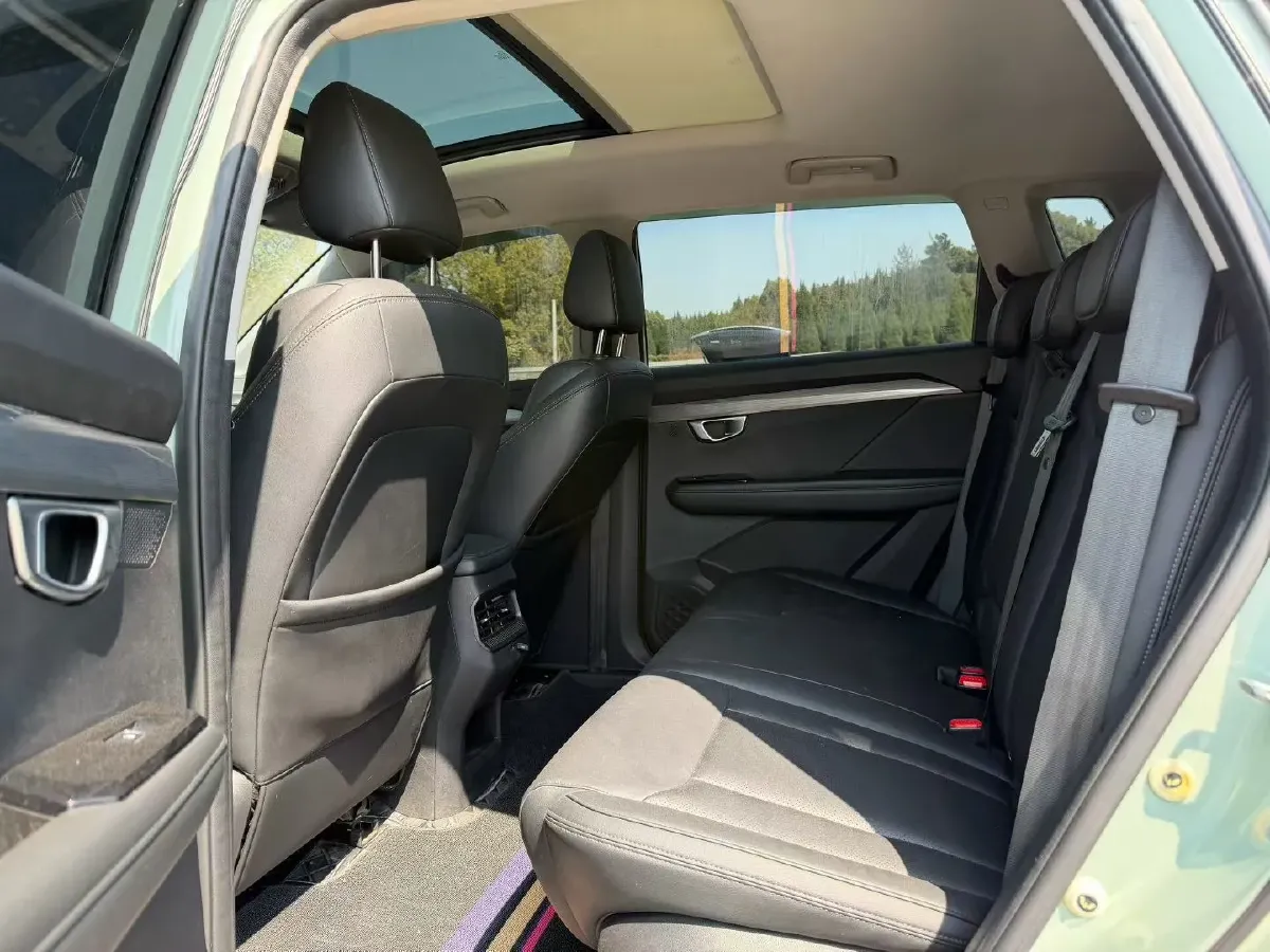 2021 WuLing XingChen 1.5T 147HP L4 CVT,autocango,china used car exporter,china ev exporter,chinese used car exporter,chinese used ev exporter