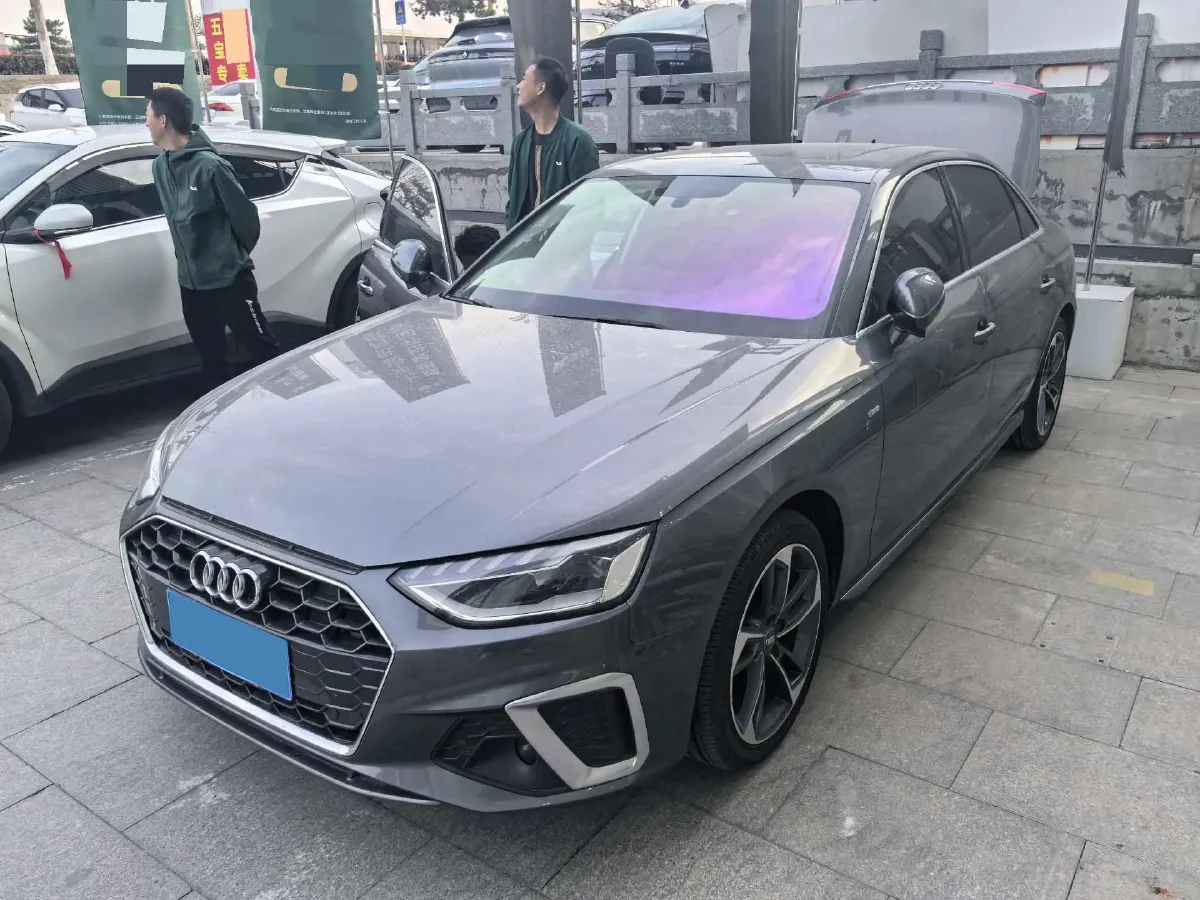 2020 Audi A4L 2.0T 190HP L4 7DCT,autocango,china used car exporter,china ev exporter,chinese used car exporter,chinese used ev exporter