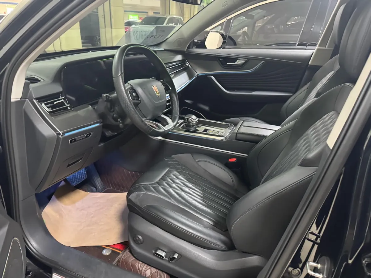 2025 HongQi HS5 2.0T 252HP L4 8AT,autocango,china used car exporter,china ev exporter,chinese used car exporter,chinese used ev exporter