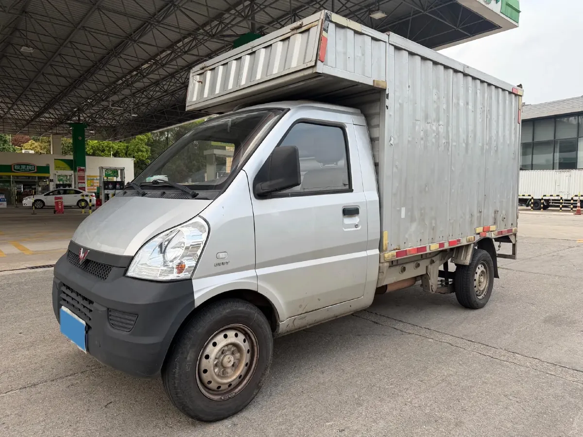 2021 WuLing RongGuang Mini Truck 1.5L 99HP L4 5MT,autocango,china used car exporter,china ev exporter,chinese used car exporter,chinese used ev exporter