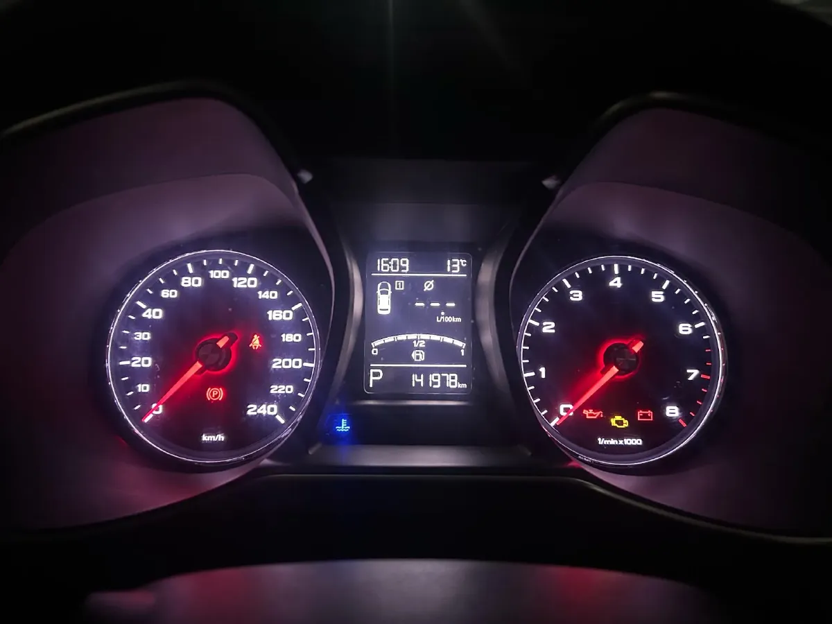 2019 MAXUS D60 1.5T 169HP L4 7DCT,autocango,china used car exporter,china ev exporter,chinese used car exporter,chinese used ev exporter