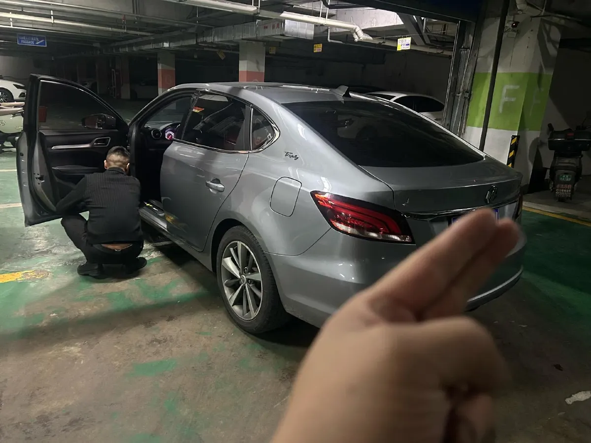 2019 MAXUS D60 1.5T 169HP L4 7DCT,autocango,china used car exporter,china ev exporter,chinese used car exporter,chinese used ev exporter