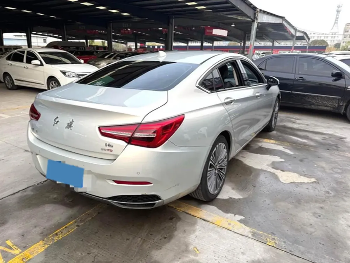 2022 HongQi H5 1.5T 169HP L4 7DCT,autocango,china used car exporter,china ev exporter,chinese used car exporter,chinese used ev exporter