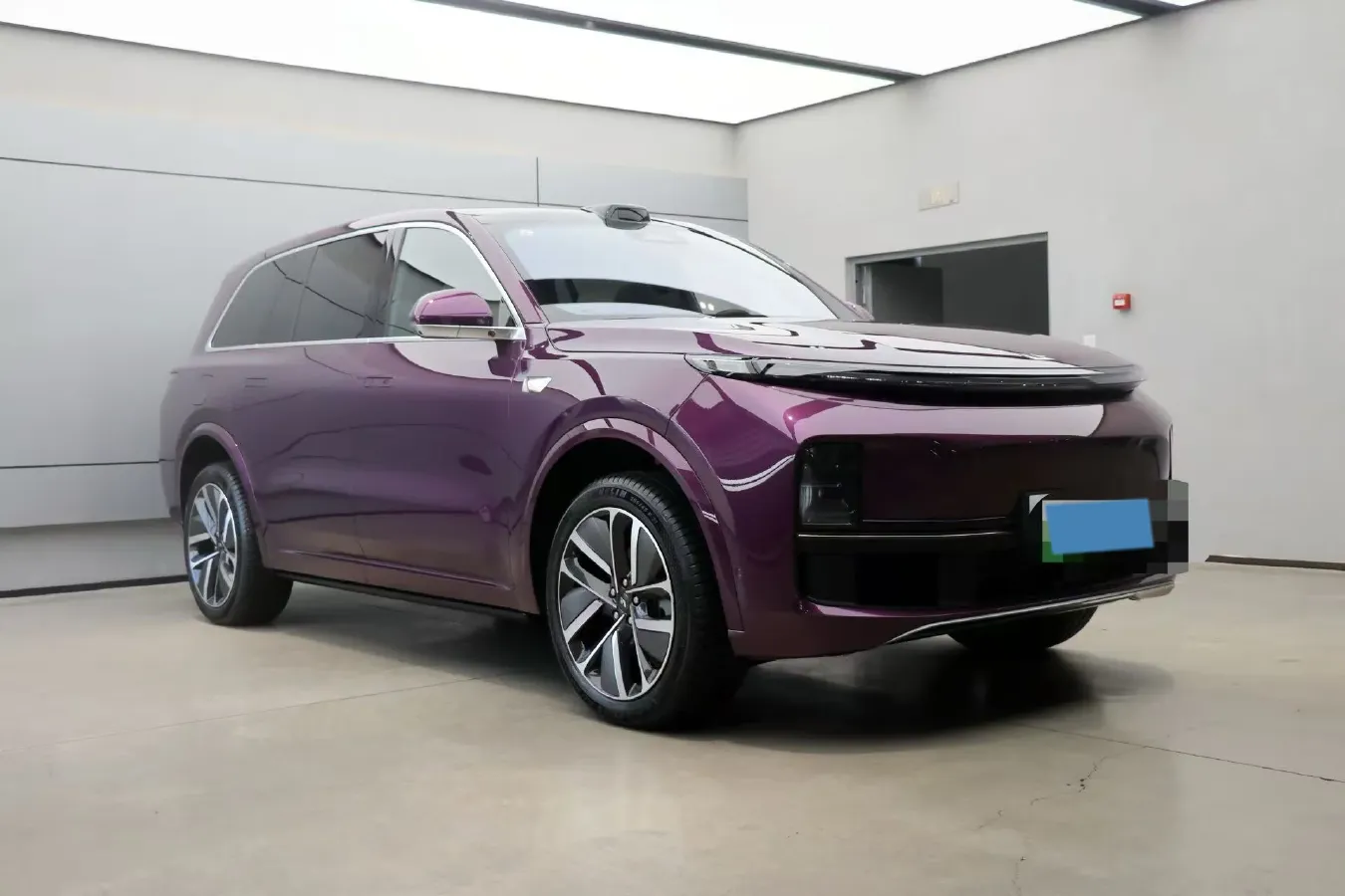 2024 Li L9 Range Extended 154HP REEV 52.3KWH,autocango,china used car exporter,china ev exporter,chinese used car exporter,chinese used ev exporter