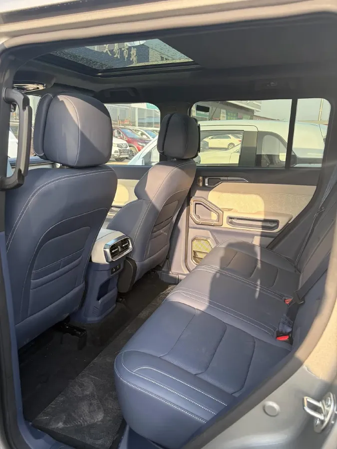 2024 Jetour ShanHai TravellerC-DM 1.5T 156HP L4 3DHT PHEV 43.24KWH,autocango,china used car exporter,china ev exporter,chinese used car exporter,chinese used ev exporter