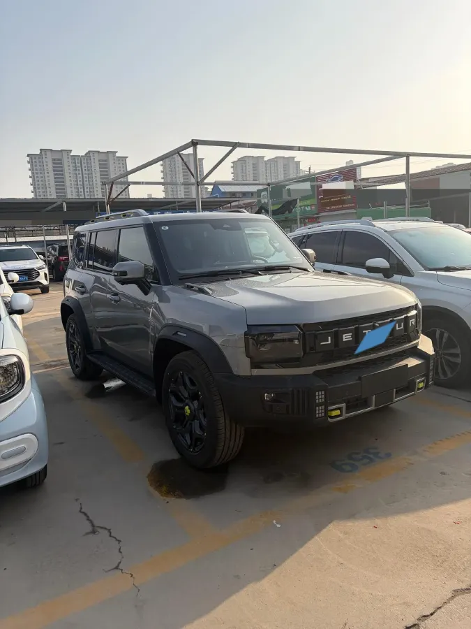 2024 Jetour ShanHai TravellerC-DM 1.5T 156HP L4 3DHT PHEV 43.24KWH,autocango,china used car exporter,china ev exporter,chinese used car exporter,chinese used ev exporter