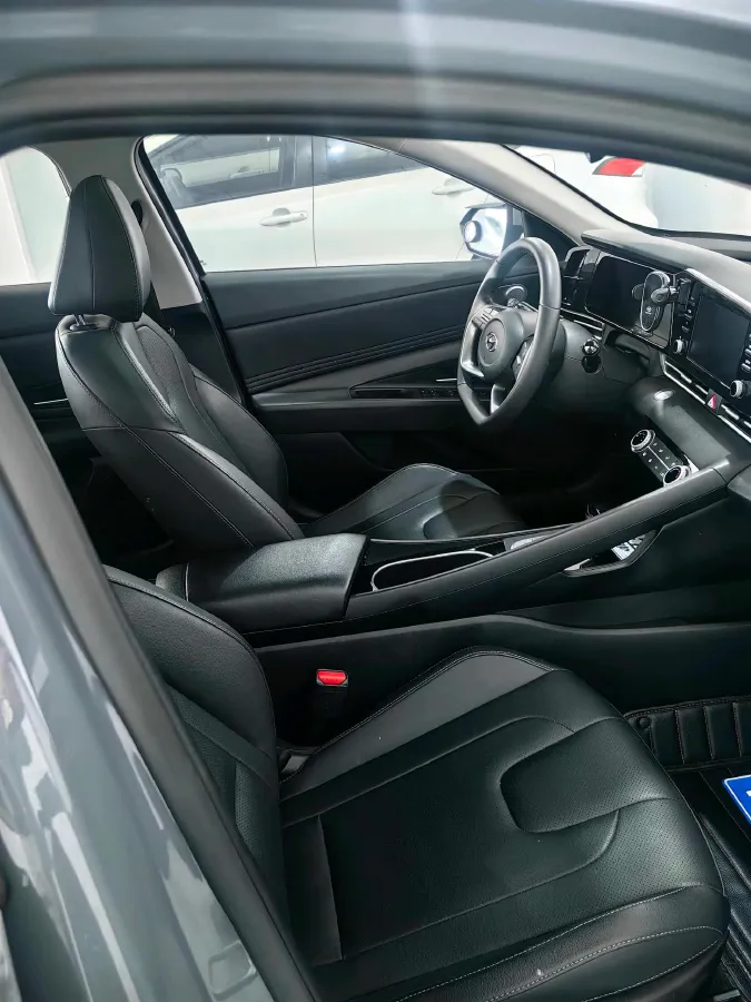 2021 Hyundai Elantra 1.5L 115HP L4 CVT,autocango,china used car exporter,china ev exporter,chinese used car exporter,chinese used ev exporter