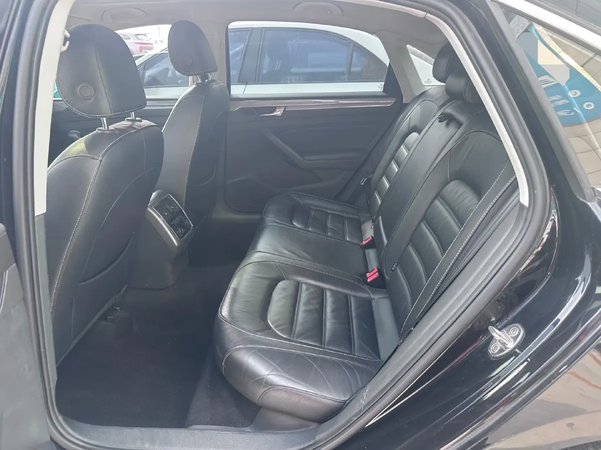 2017 Volkswagen Passat 1.8T 180HP L4 7DCT,autocango,china used car exporter,china ev exporter,chinese used car exporter,chinese used ev exporter