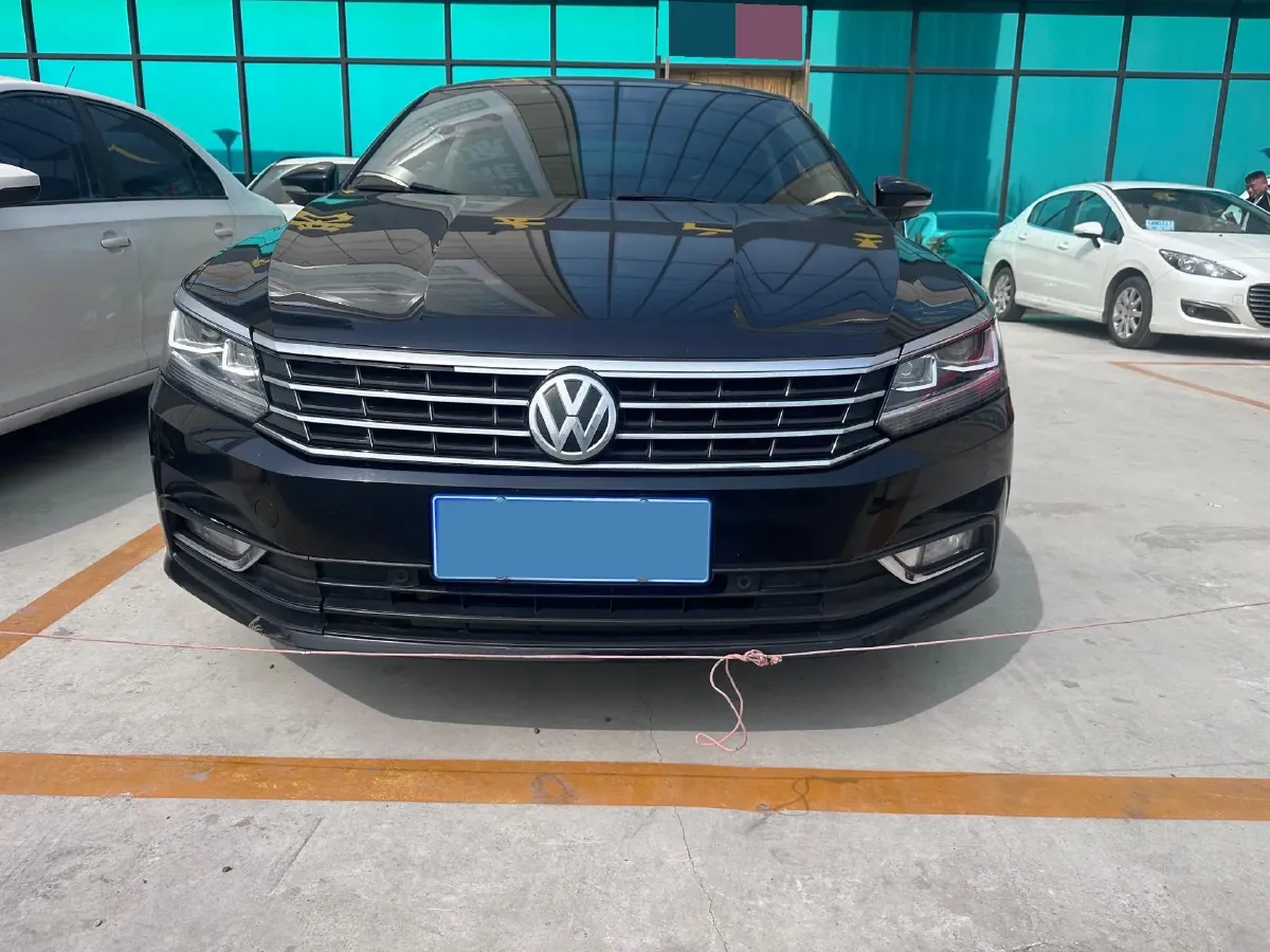 2017 Volkswagen Passat 1.8T 180HP L4 7DCT,autocango,china used car exporter,china ev exporter,chinese used car exporter,chinese used ev exporter