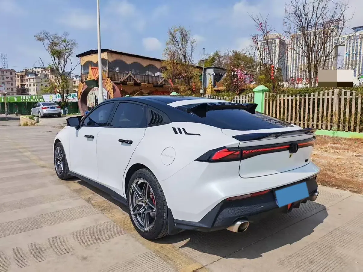 2022 ChangAn UNI-V 1.5T 188HP L4 7DCT,autocango,china used car exporter,china ev exporter,chinese used car exporter,chinese used ev exporter