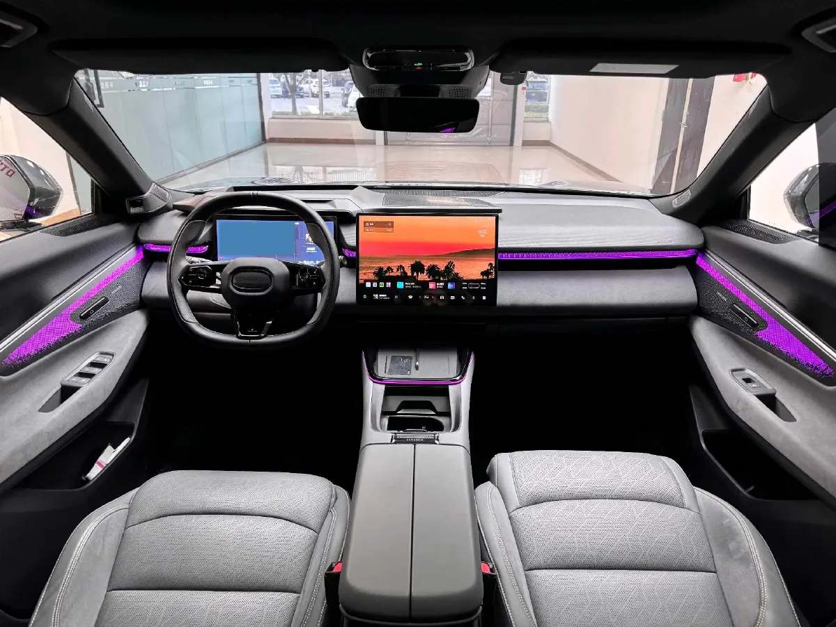 2023 LYNK&CO 08 EM-P 1.5T 163HP L4 3DHT PHEV 21.2KWH,autocango,china used car exporter,china ev exporter,chinese used car exporter,chinese used ev exporter