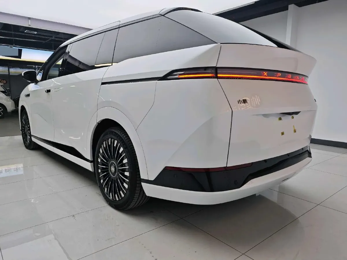 2025 Xpeng X9 BEV,autocango,china used car exporter,china ev exporter,chinese used car exporter,chinese used ev exporter