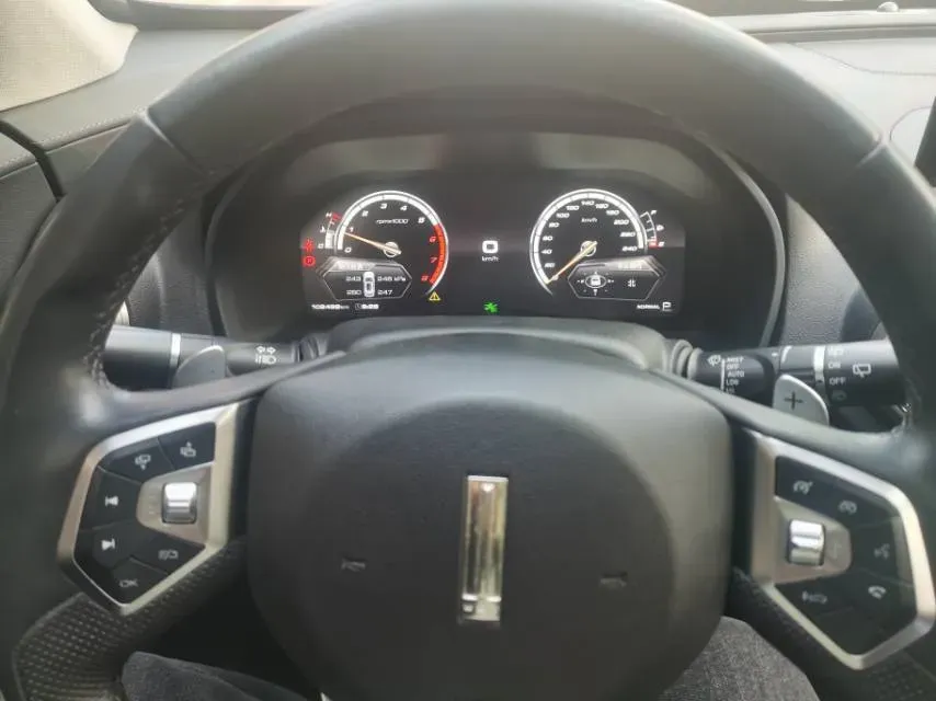 2017 WEY VV7 2.0T 234HP L4 7DCT,autocango,china used car exporter,china ev exporter,chinese used car exporter,chinese used ev exporter