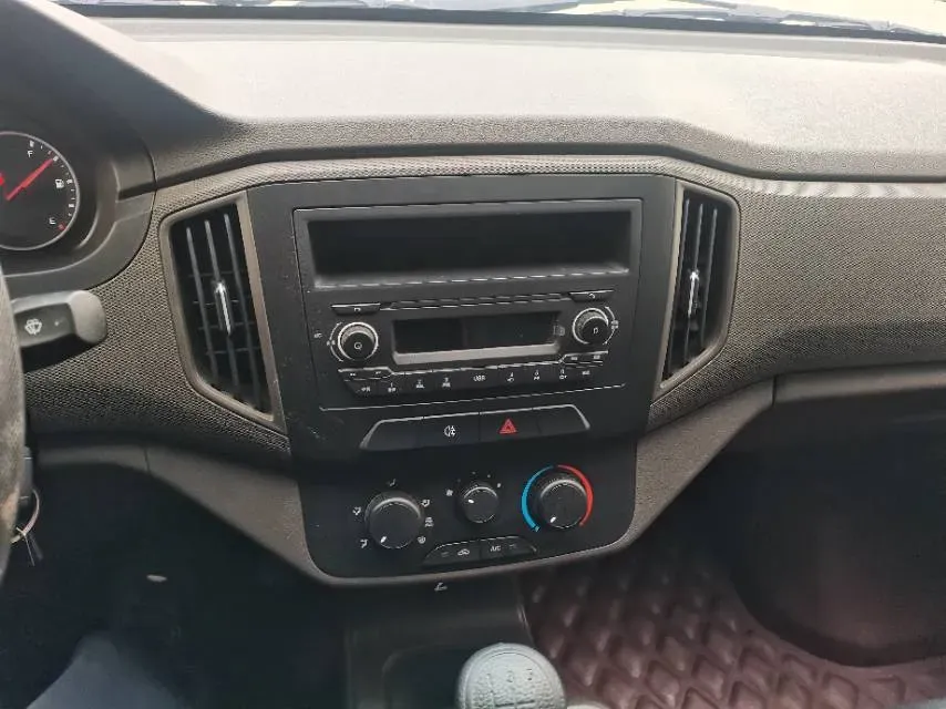 2019 WuLing RongGuang New Truck 1.8L 133HP L4 5MT,autocango,china used car exporter,china ev exporter,chinese used car exporter,chinese used ev exporter