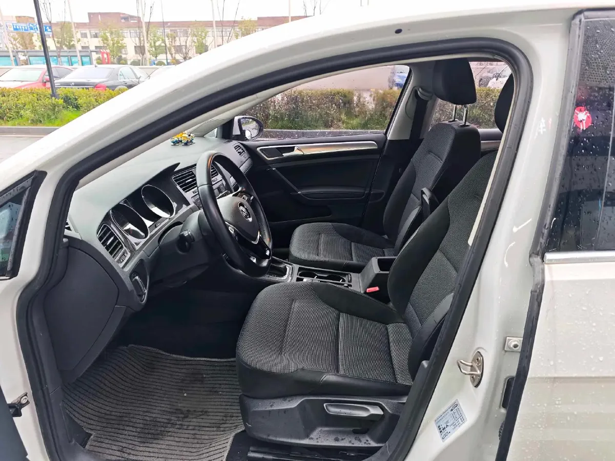 2018 Volkswagen Golf 1.4T 131HP L4 7DCT,autocango,china used car exporter,china ev exporter,chinese used car exporter,chinese used ev exporter