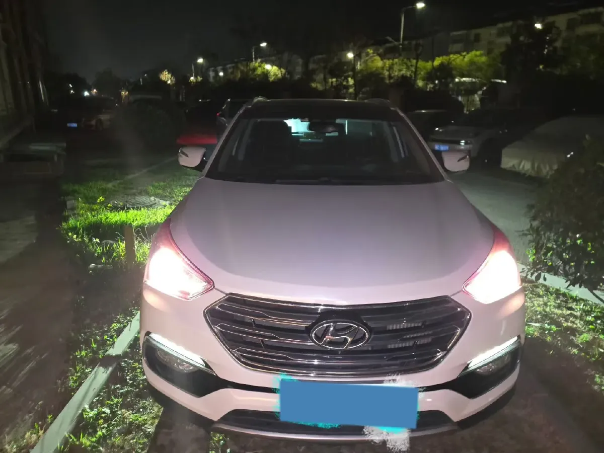 2017 Hyundai Santafe 2.0T 245HP L4 6AT,autocango,china used car exporter,china ev exporter,chinese used car exporter,chinese used ev exporter