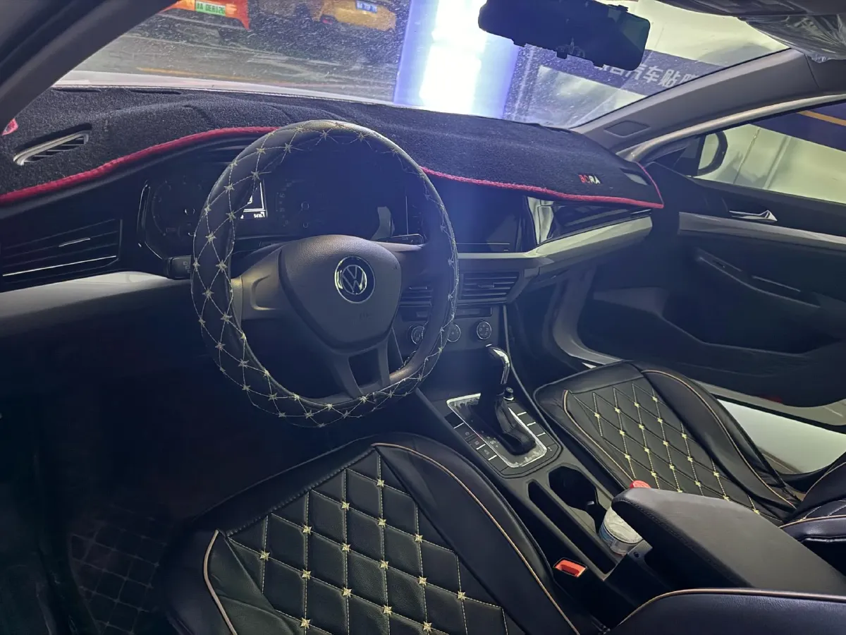 2021 Volkswagen Bora 1.5L 113HP L4 6AT,autocango,china used car exporter,china ev exporter,chinese used car exporter,chinese used ev exporter