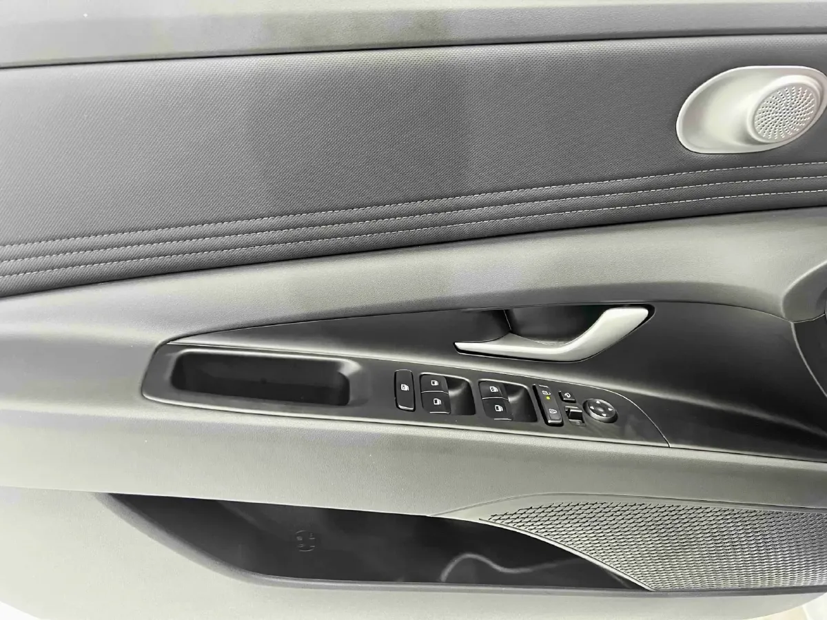 2023 Hyundai Elantra 1.5L 115HP L4 CVT,autocango,china used car exporter,china ev exporter,chinese used car exporter,chinese used ev exporter