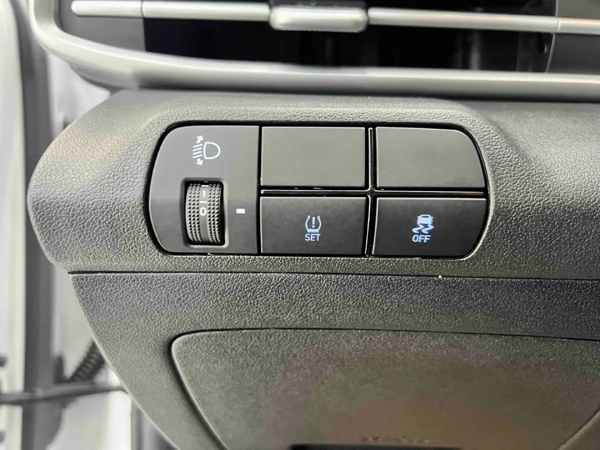 2023 Hyundai Elantra 1.5L 115HP L4 CVT,autocango,china used car exporter,china ev exporter,chinese used car exporter,chinese used ev exporter