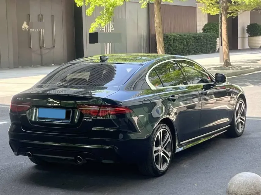 2022 Jaguar XEL 2.0T 250HP L4 8AT,autocango,china used car exporter,china ev exporter,chinese used car exporter,chinese used ev exporter