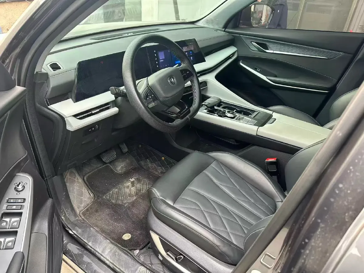 2024 ChangAn CS75 Plus 1.5T 188HP L4 8AT,autocango,china used car exporter,china ev exporter,chinese used car exporter,chinese used ev exporter