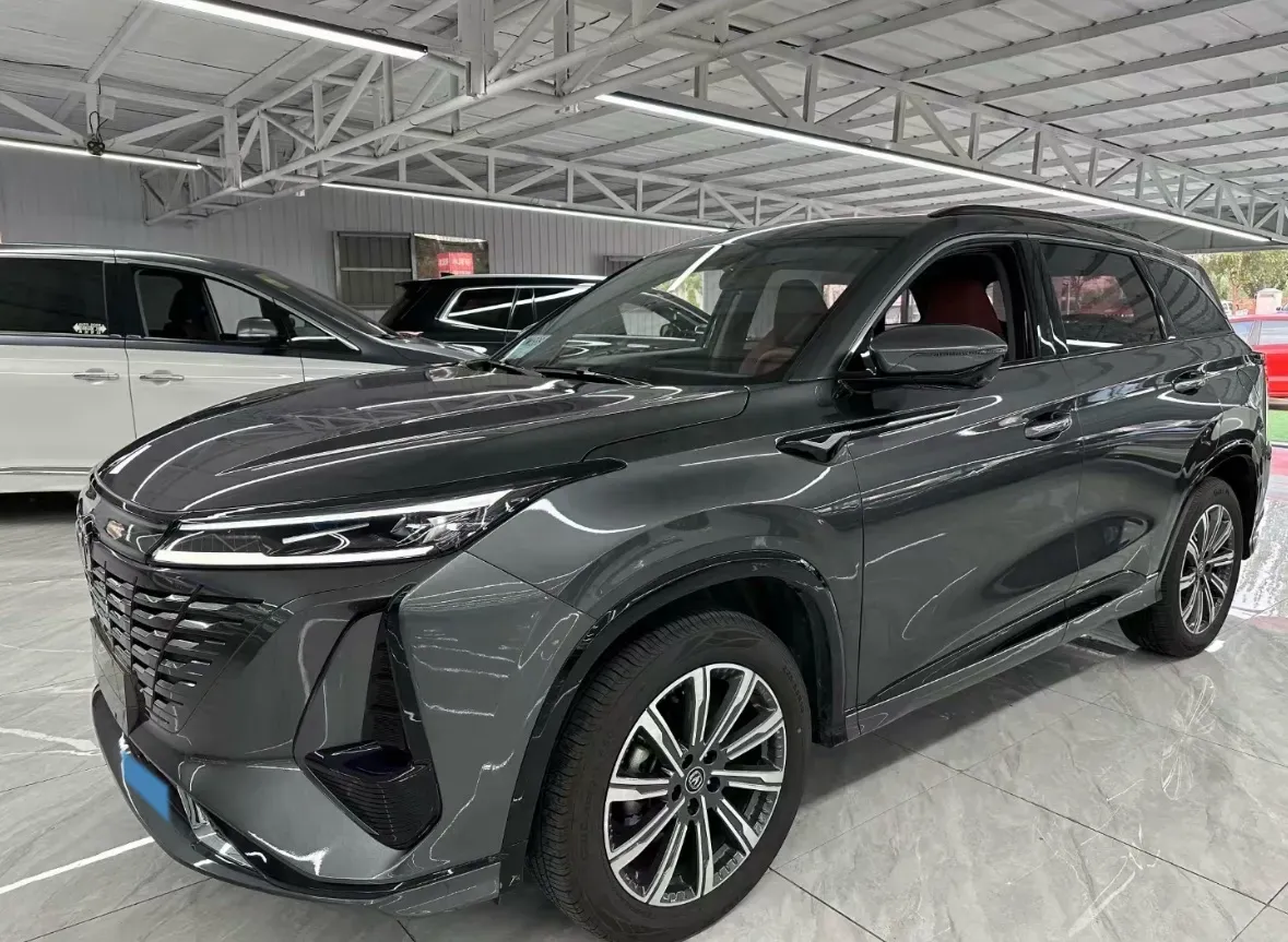 2024 ChangAn CS75 Plus 1.5T 188HP L4 8AT,autocango,china used car exporter,china ev exporter,chinese used car exporter,chinese used ev exporter