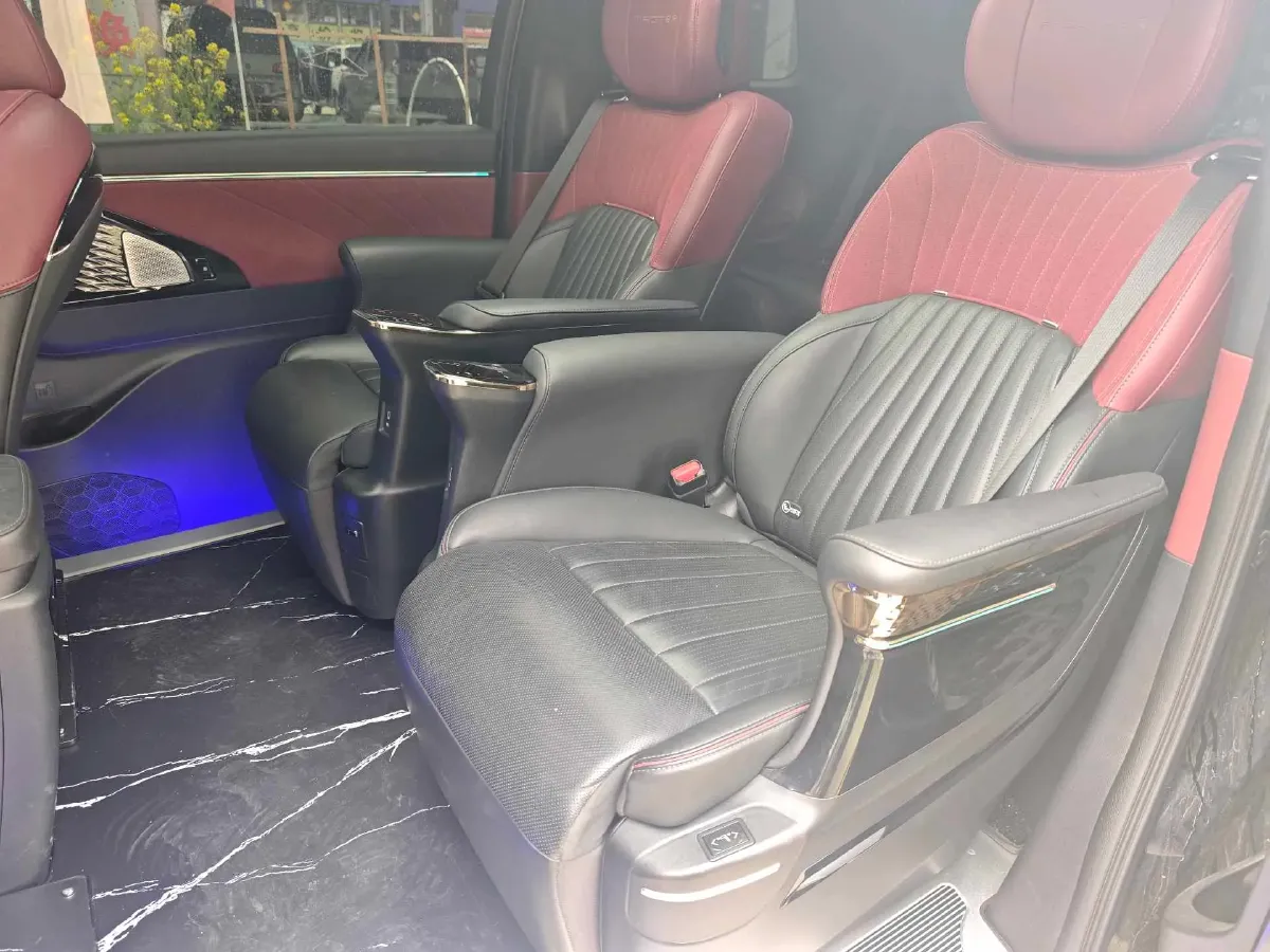 2023 GAC Trumpchi M8 2.0T 252HP L4 8AT,autocango,china used car exporter,china ev exporter,chinese used car exporter,chinese used ev exporter