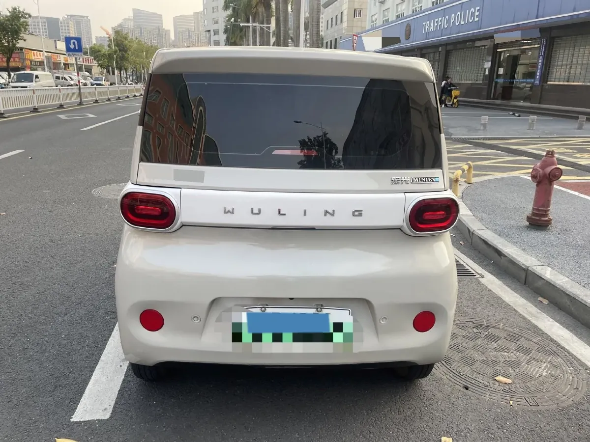 2025 WuLing HongGuang MINI EV BEV 16.2KWH,autocango,china used car exporter,china ev exporter,chinese used car exporter,chinese used ev exporter
