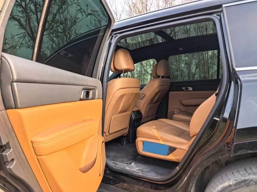 2021 Li ONE Range Extended 131HP REEV 40.5KWH,autocango,china used car exporter,china ev exporter,chinese used car exporter,chinese used ev exporter