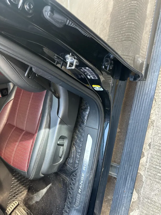 2021 Land Rover Range Rover Evoque 2.0T 249HP L4 9AT,autocango,china used car exporter,china ev exporter,chinese used car exporter,chinese used ev exporter