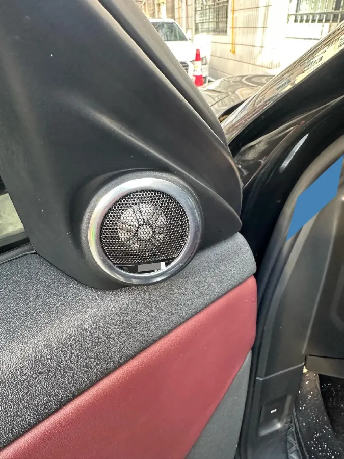 2021 Land Rover Range Rover Evoque 2.0T 249HP L4 9AT,autocango,china used car exporter,china ev exporter,chinese used car exporter,chinese used ev exporter