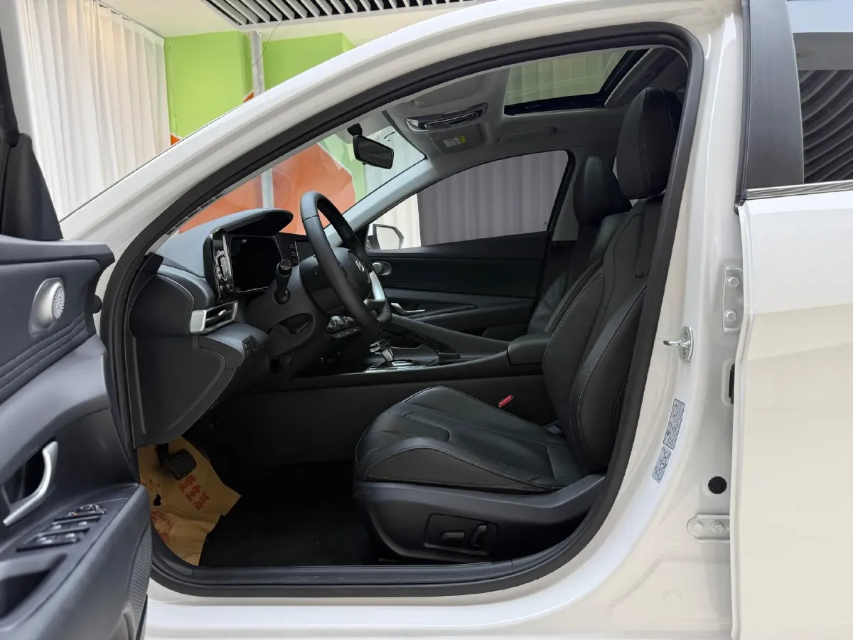 2023 Hyundai Elantra 1.5L 115HP L4 CVT,autocango,china used car exporter,china ev exporter,chinese used car exporter,chinese used ev exporter