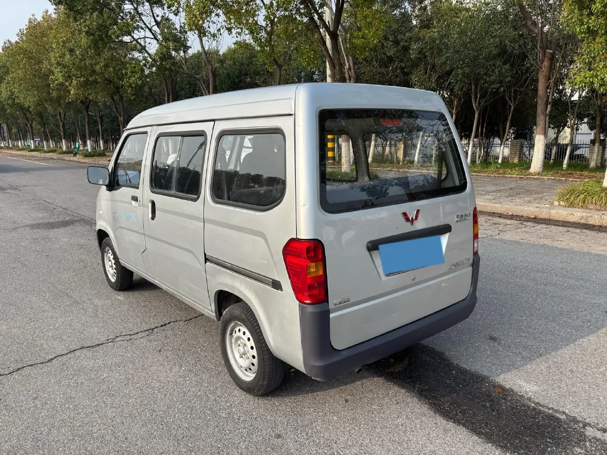 2019 WuLing ZhiGuang 1.2L 82HP L4 5MT,autocango,china used car exporter,china ev exporter,chinese used car exporter,chinese used ev exporter