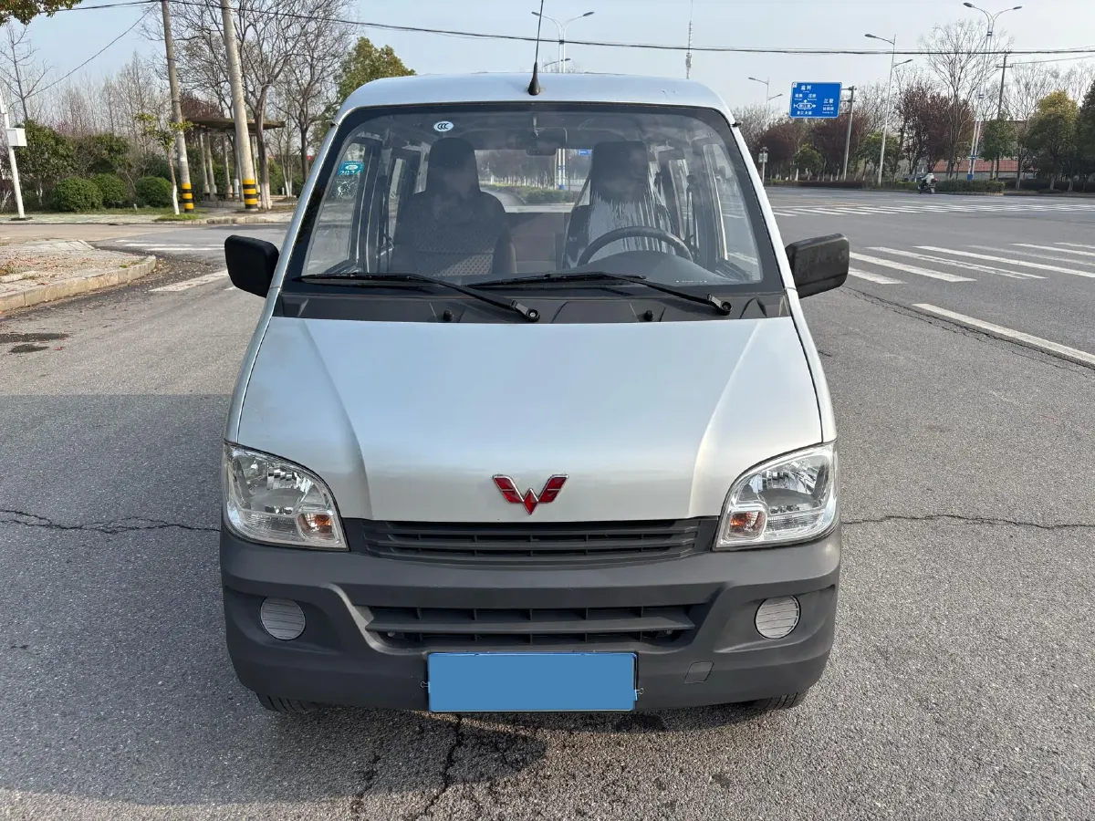 2019 WuLing ZhiGuang 1.2L 82HP L4 5MT,autocango,china used car exporter,china ev exporter,chinese used car exporter,chinese used ev exporter