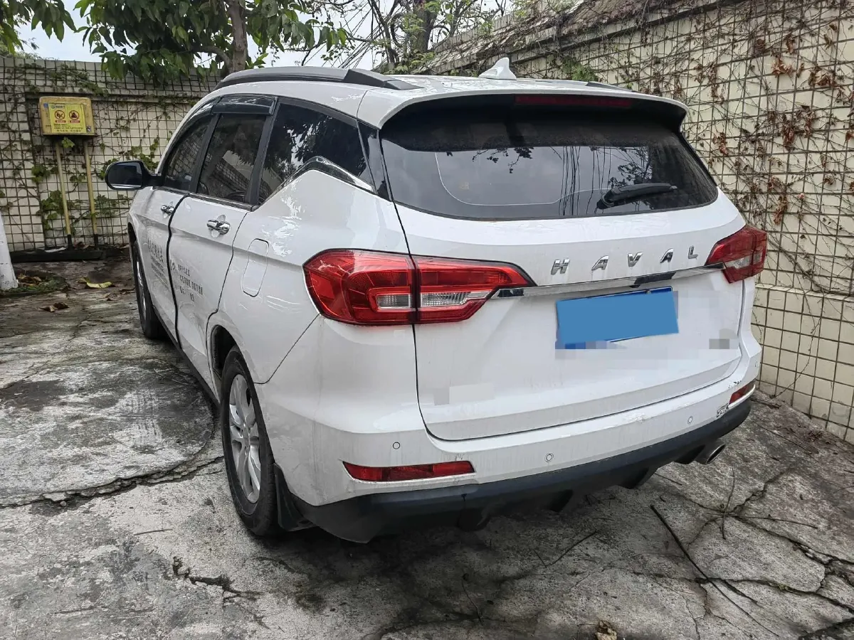 2019 Haval M6 1.5T 150HP L4 7DCT,autocango,china used car exporter,china ev exporter,chinese used car exporter,chinese used ev exporter