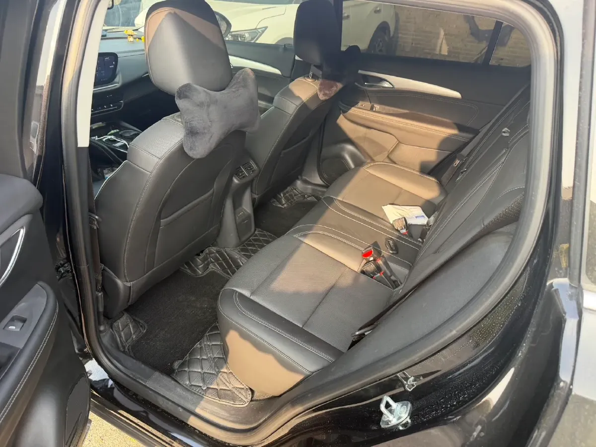 2024 Buick EnvisionPlus 2.0T 237HP L4 9AT,autocango,china used car exporter,china ev exporter,chinese used car exporter,chinese used ev exporter