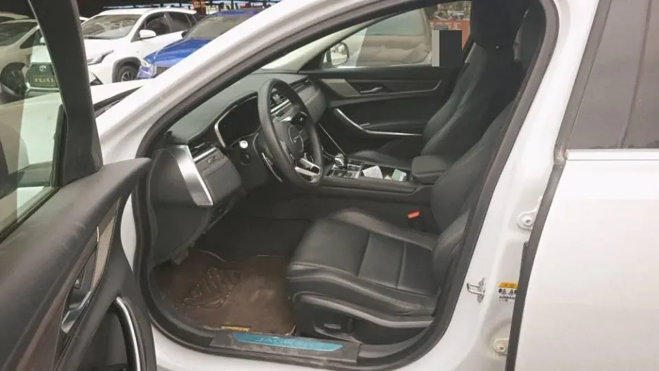 2021 Jaguar XFL 2.0T 200HP L4 8AT,autocango,china used car exporter,china ev exporter,chinese used car exporter,chinese used ev exporter