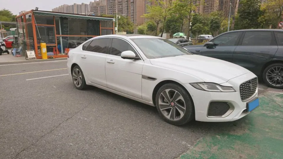 2021 Jaguar XFL 2.0T 200HP L4 8AT,autocango,china used car exporter,china ev exporter,chinese used car exporter,chinese used ev exporter
