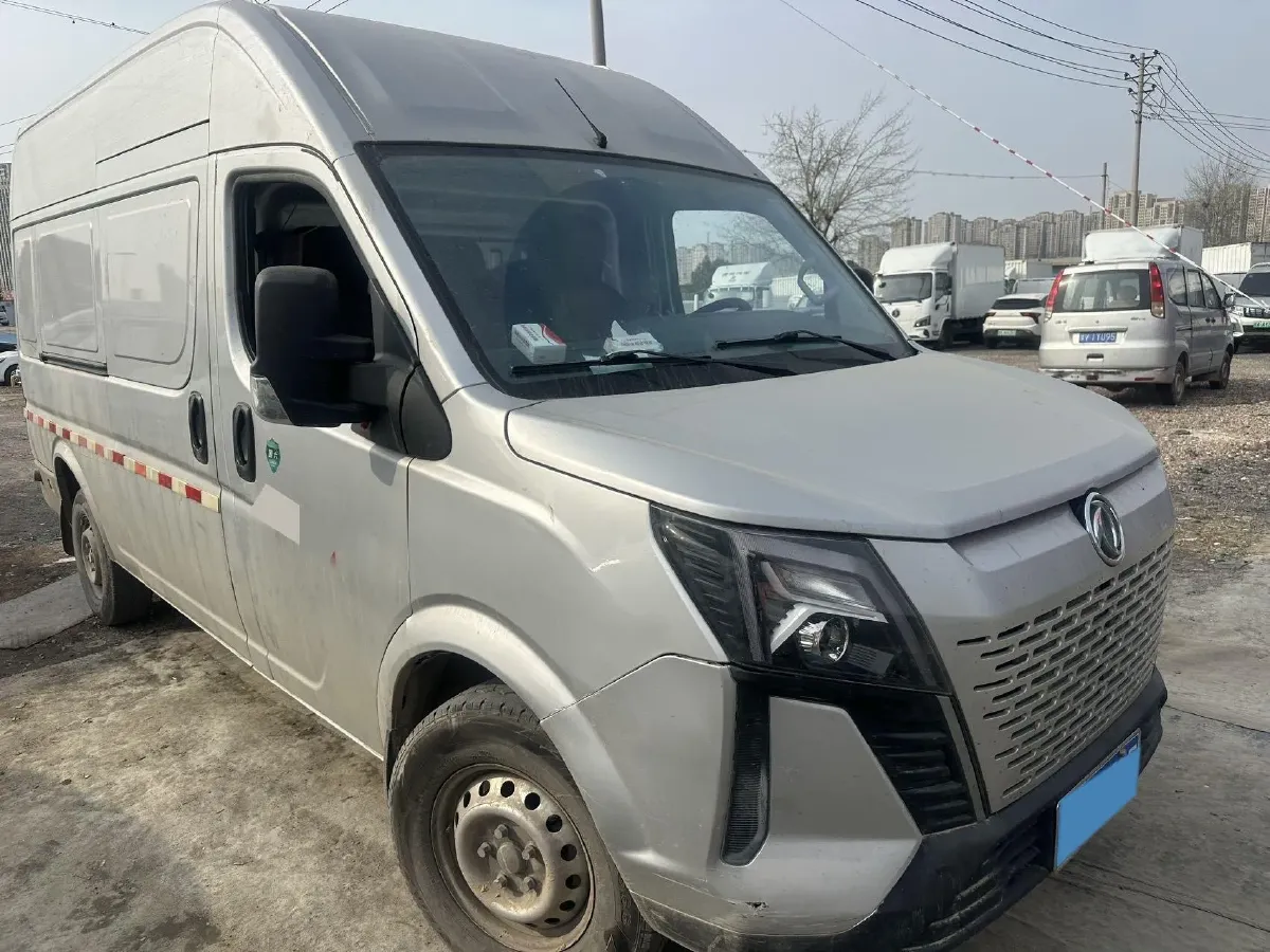 2023 Ford Transit 2.0T 220HP L4 5MT,autocango,china used car exporter,china ev exporter,chinese used car exporter,chinese used ev exporter