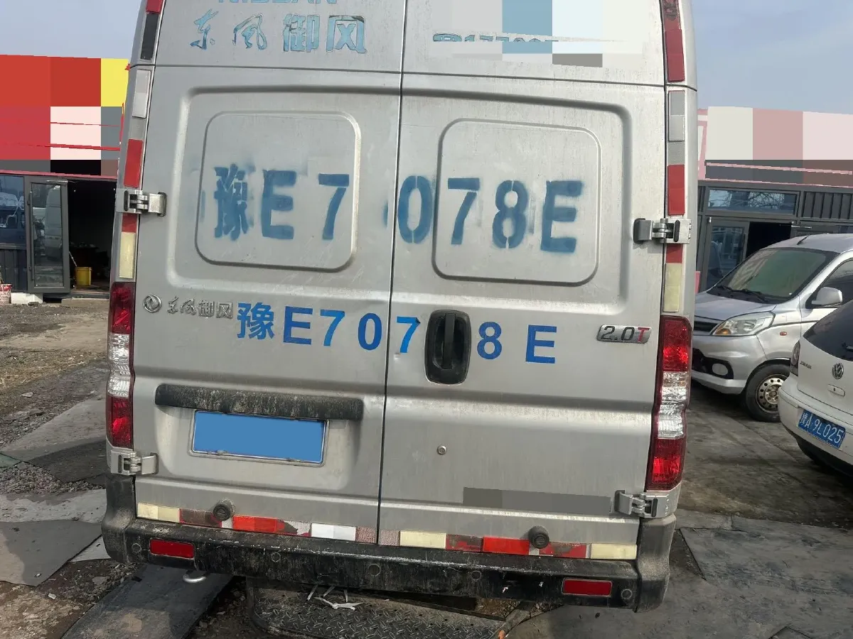 2023 Ford Transit 2.0T 220HP L4 5MT,autocango,china used car exporter,china ev exporter,chinese used car exporter,chinese used ev exporter