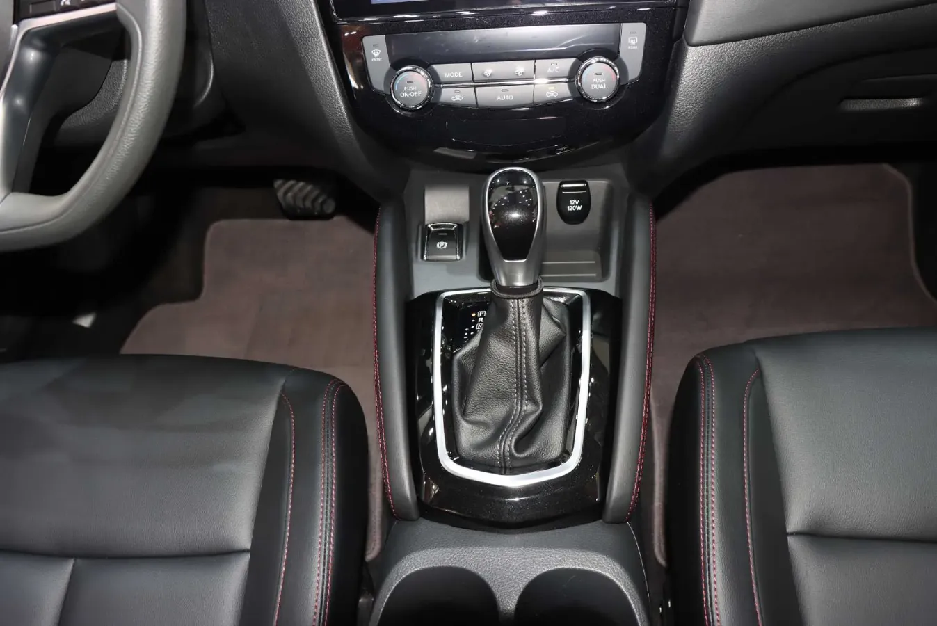 2023 Nissan Qashqai 2.0L 151HP L4 CVT,autocango,china used car exporter,china ev exporter,chinese used car exporter,chinese used ev exporter