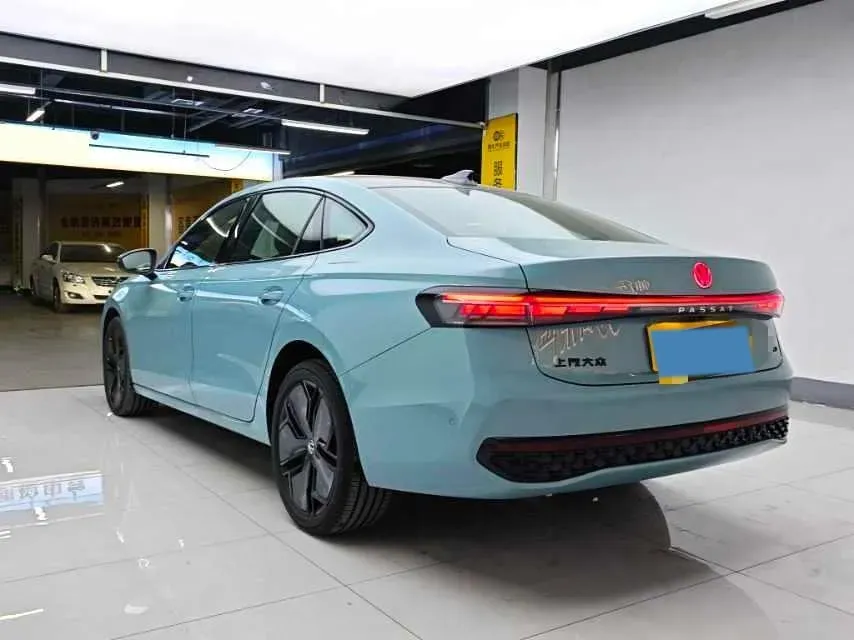 2025 Volkswagen Passat 2.0T 220HP L4 7DCT,autocango,china used car exporter,china ev exporter,chinese used car exporter,chinese used ev exporter