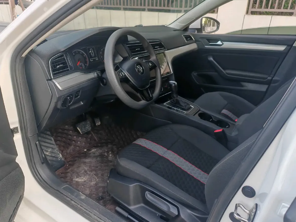 2018 Volkswagen Lamando 1.4T 131HP L4 7DCT,autocango,china used car exporter,china ev exporter,chinese used car exporter,chinese used ev exporter