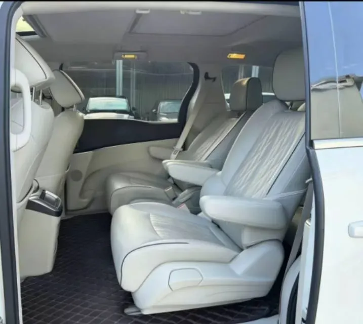 2021 Buick GL8 2.0T 237HP L4 9AT,autocango,china used car exporter,china ev exporter,chinese used car exporter,chinese used ev exporter