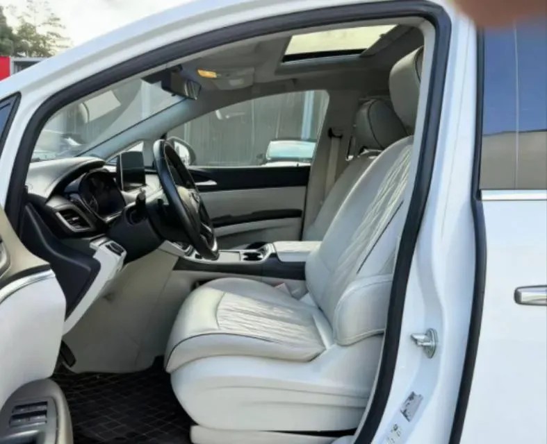 2021 Buick GL8 2.0T 237HP L4 9AT,autocango,china used car exporter,china ev exporter,chinese used car exporter,chinese used ev exporter