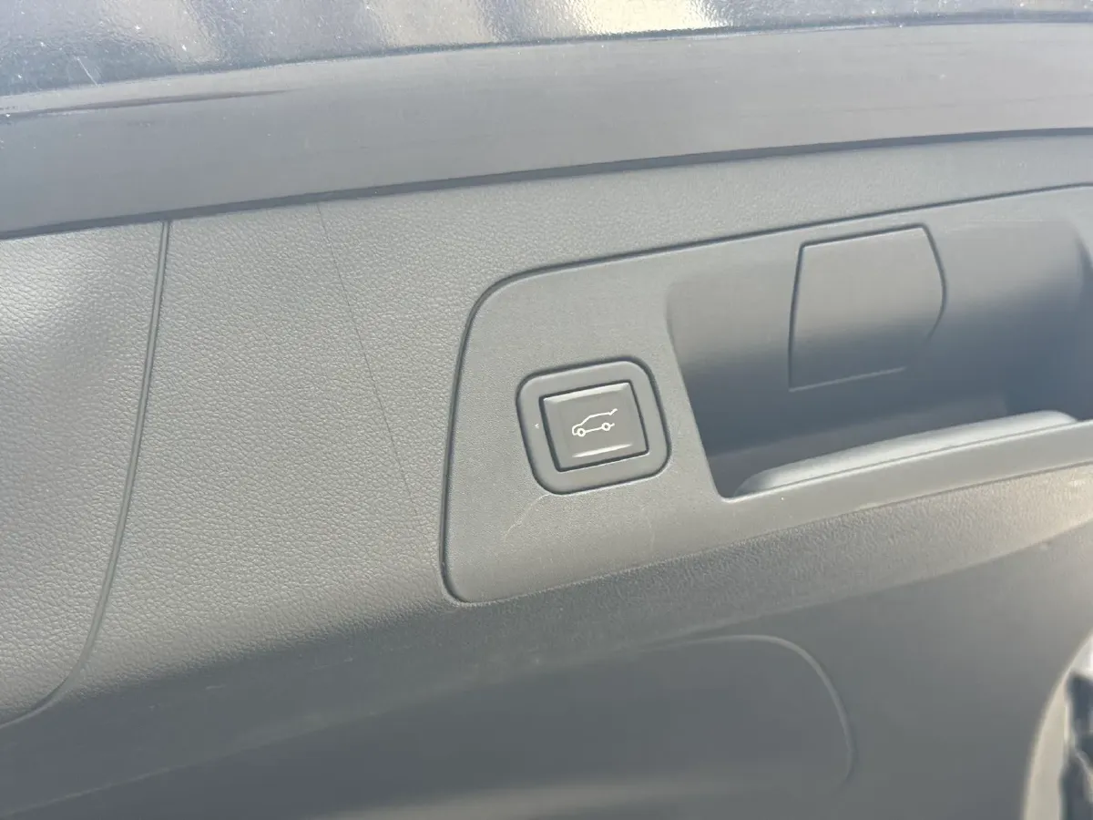 2022 Buick EnvisionS 2.0T 237HP L4 9AT,autocango,china used car exporter,china ev exporter,chinese used car exporter,chinese used ev exporter