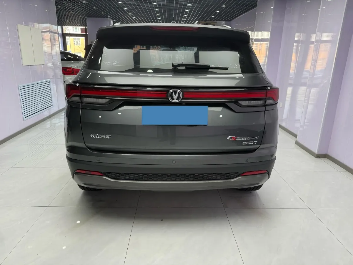 2022 ChangAn CS35 Plus 1.4T 160HP L4 7DCT,autocango,china used car exporter,china ev exporter,chinese used car exporter,chinese used ev exporter