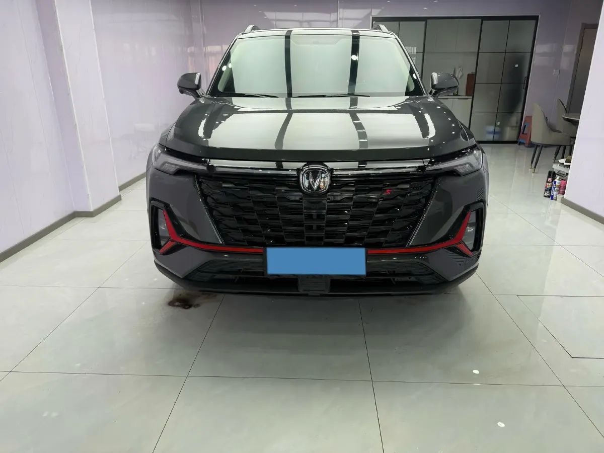 2022 ChangAn CS35 Plus 1.4T 160HP L4 7DCT,autocango,china used car exporter,china ev exporter,chinese used car exporter,chinese used ev exporter